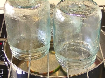 Jak skladovat česnek v zimě ve skleněné nádobě?