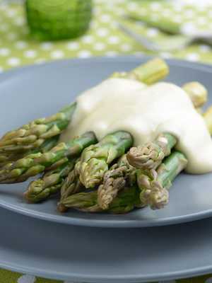 Asparagus: description of varieties, content and use