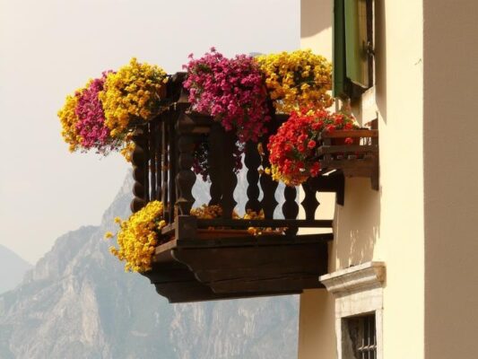 balcony flower boxes