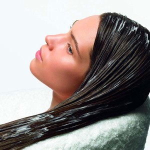 Camelina oil for hair