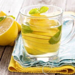 The benefits of lemon water