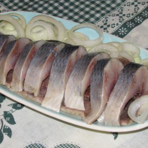 Salting herring at home