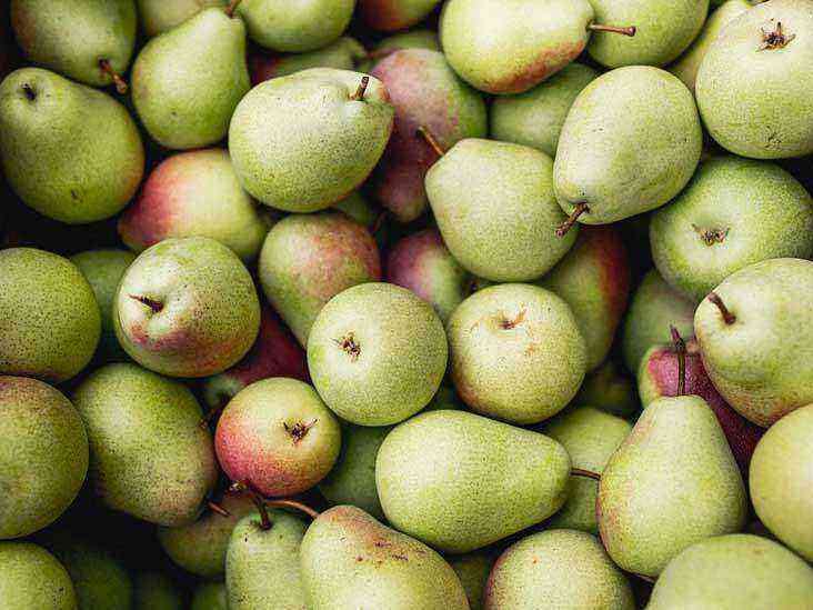 Pear benefit and harm