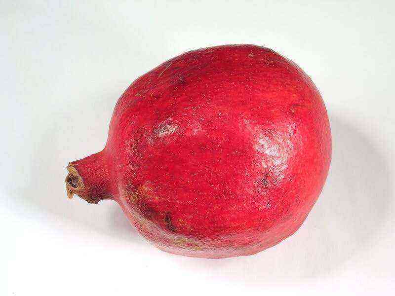 Pomegranate benefits and harms