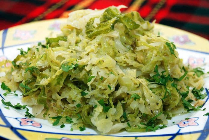Savoy cabbage salad