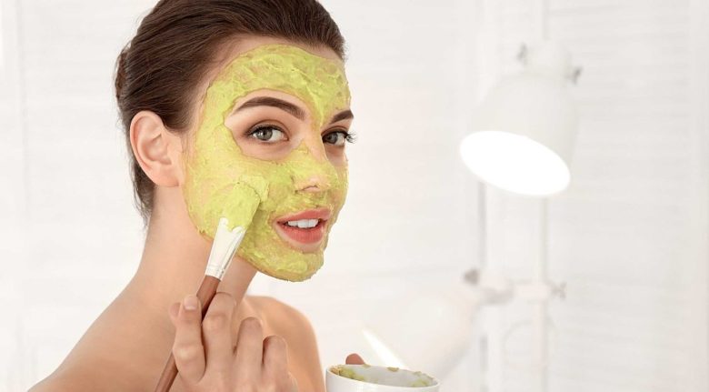 Cabbage juice nourishes the skin