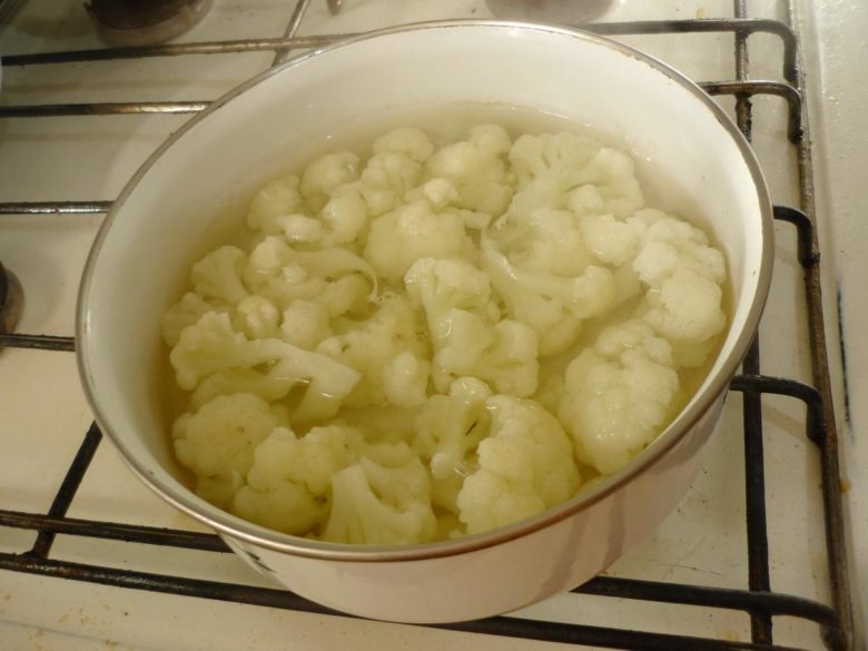 Blanching cauliflower