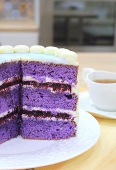 Sponge cake colored with purple cabbage juice