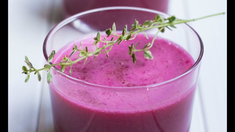 Red cabbage juice contains the maximum amount of nutrients found in fresh vegetables