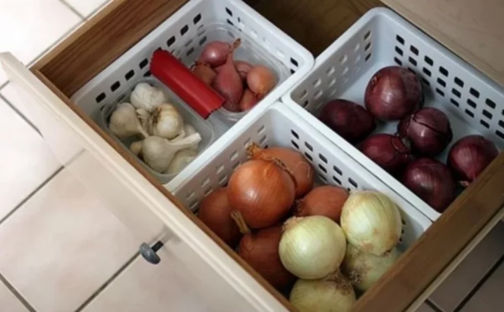 How to properly store onions?