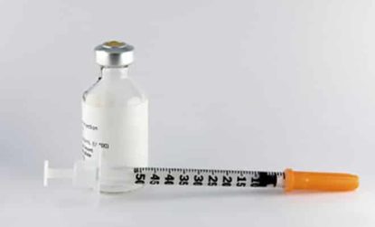 Insulin ampoule and syringe