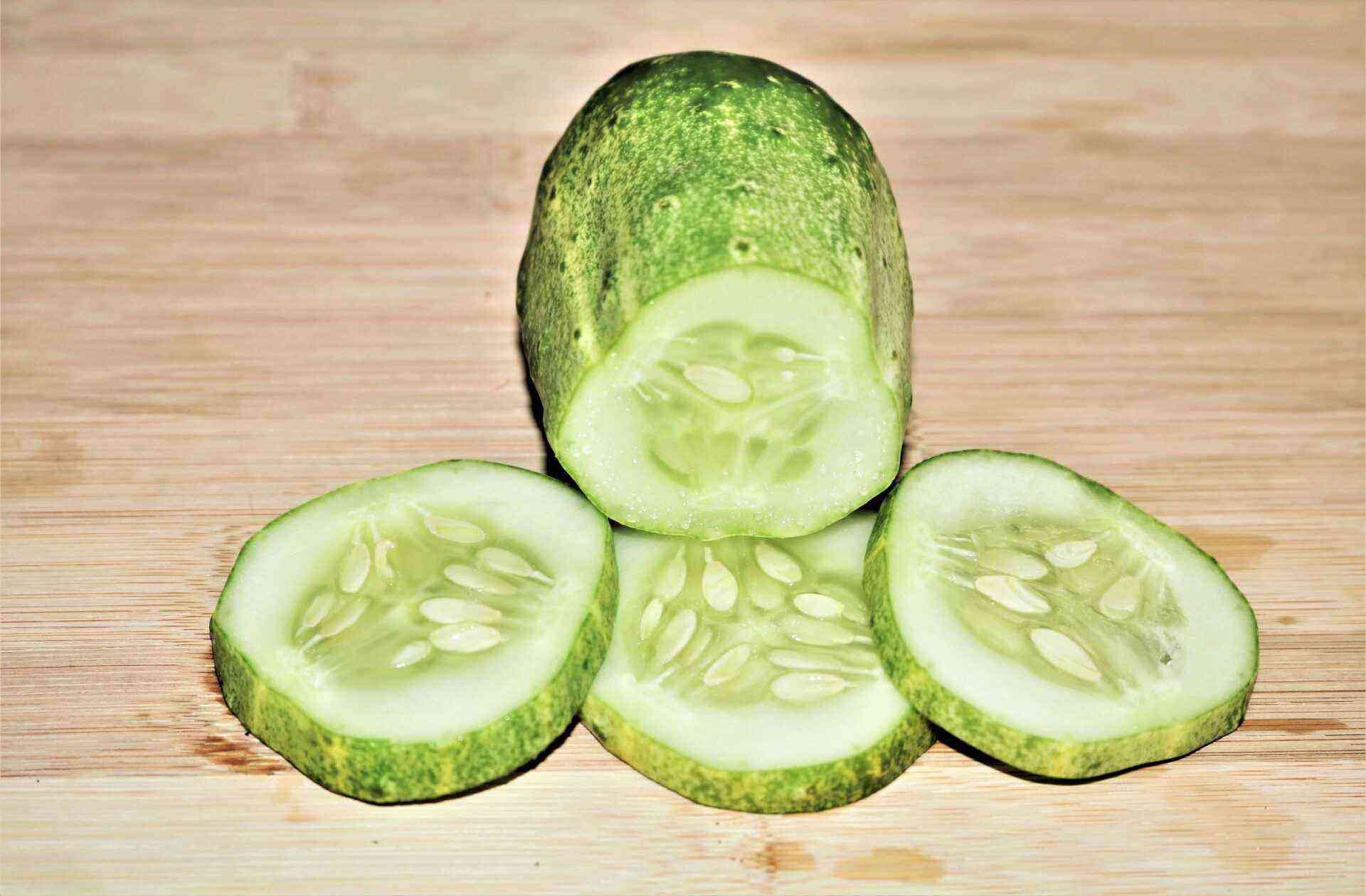 From which cucumber fruits - male or female - to choose seeds?