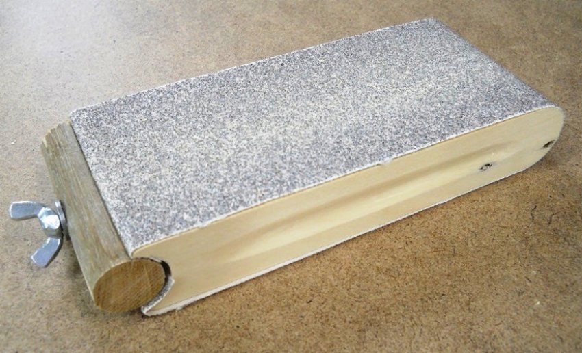 Sandpaper holder